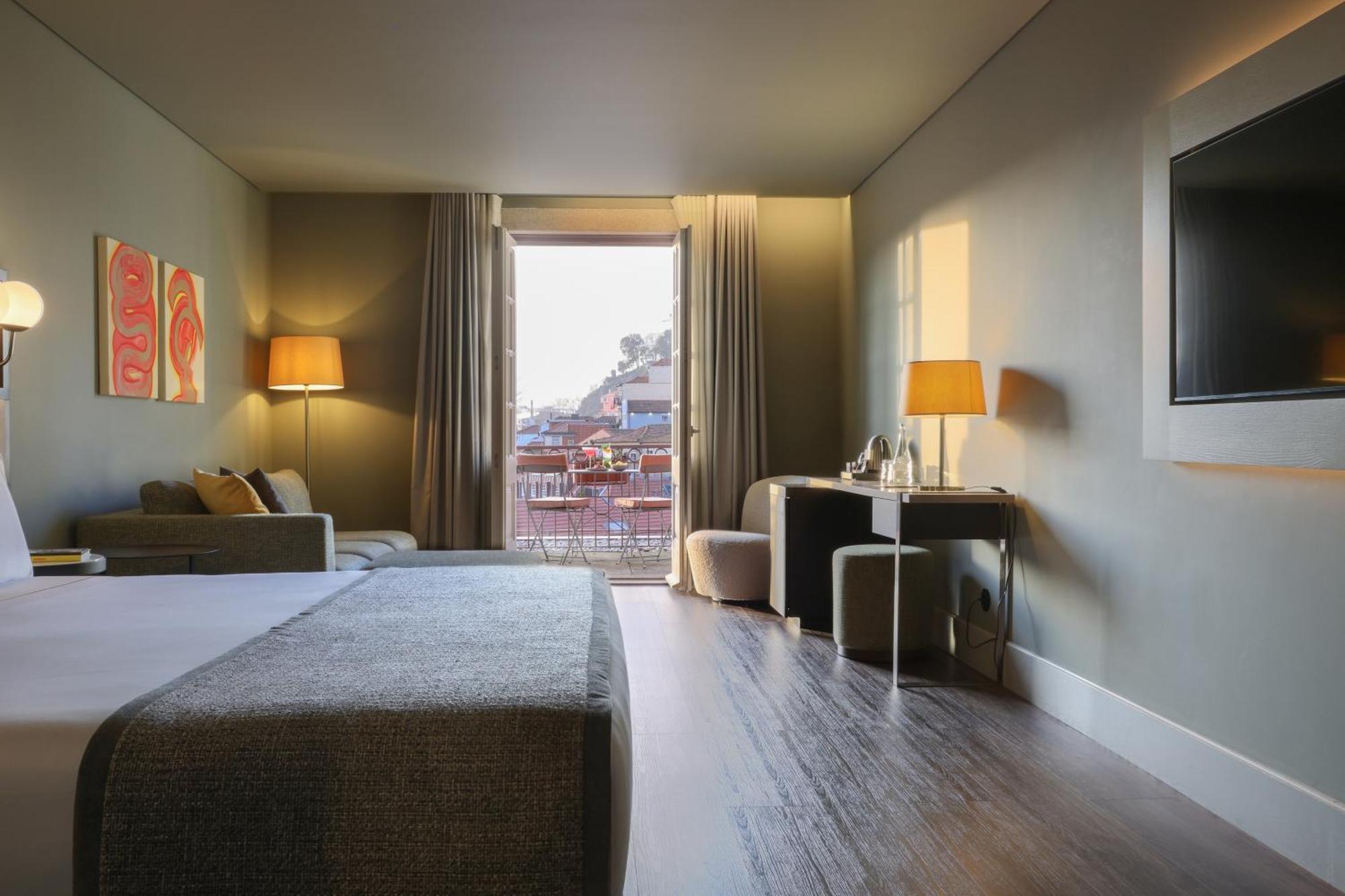 ホテル Timbre Virtudes ポルト エクステリア 写真 A room at the hotel