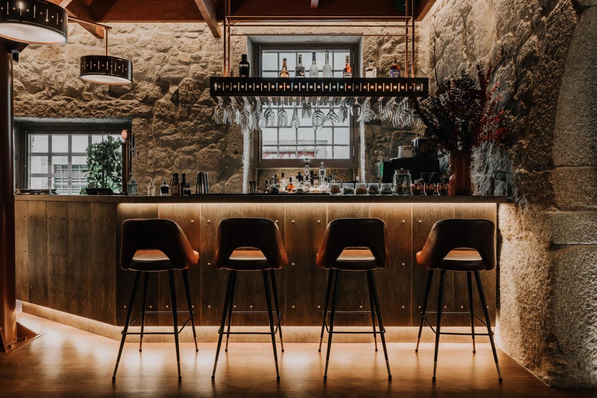 ホテル Timbre Virtudes ポルト エクステリア 写真 The bar at the restaurant